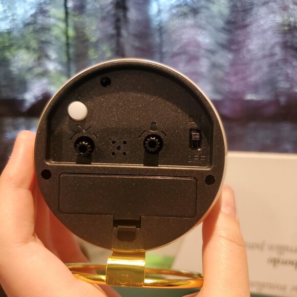 Metal Desk Clock Retro Bedroom Table Vintage Analog Alarm Clock Bedside Décor - Picture 5 of 14